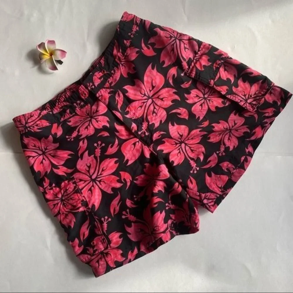 Catalina Black and Pink Floral Hawaiian Style Shorts Size M - Picture 1 of 11